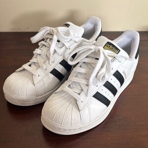 Adidas La Marque aux 3 Bandes White Shell Toe Superstar Sneakers